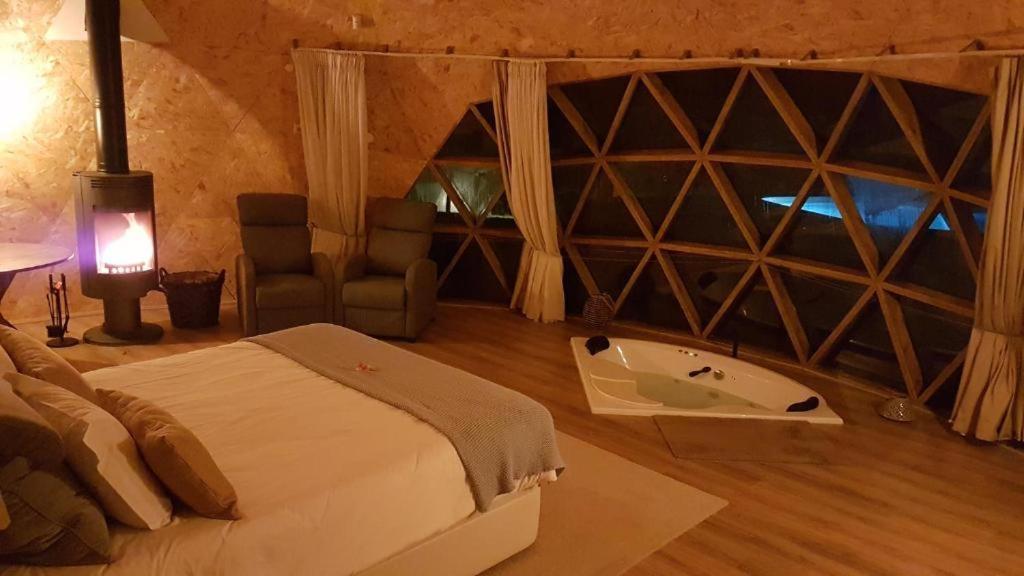 Natura Glamping Alcongosta Exterior photo