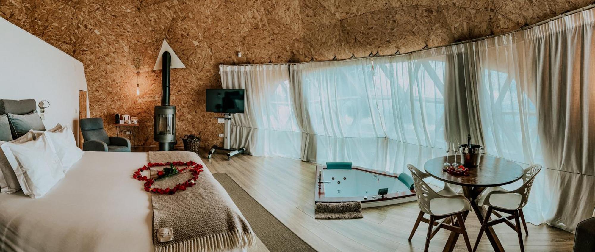 Natura Glamping Alcongosta Exterior photo